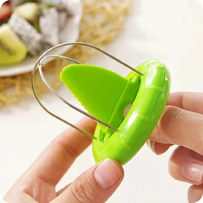 Quick Kiwi Cutter & Peeler — Ready in One Slice